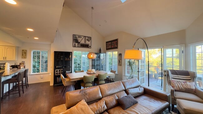 Building Photo - 20641 Medley Ln