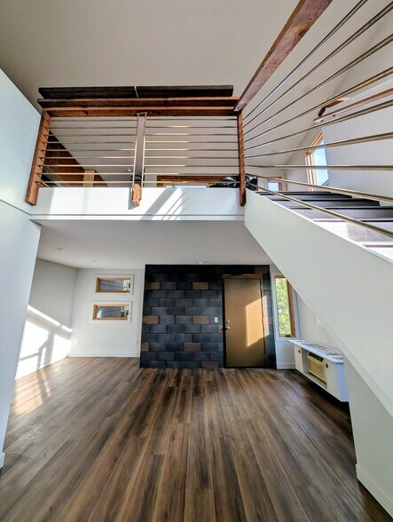 Building Photo - 3363 C St