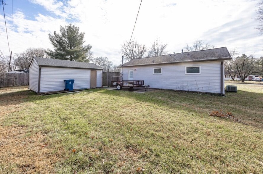 Building Photo - 2006 Randall Rd