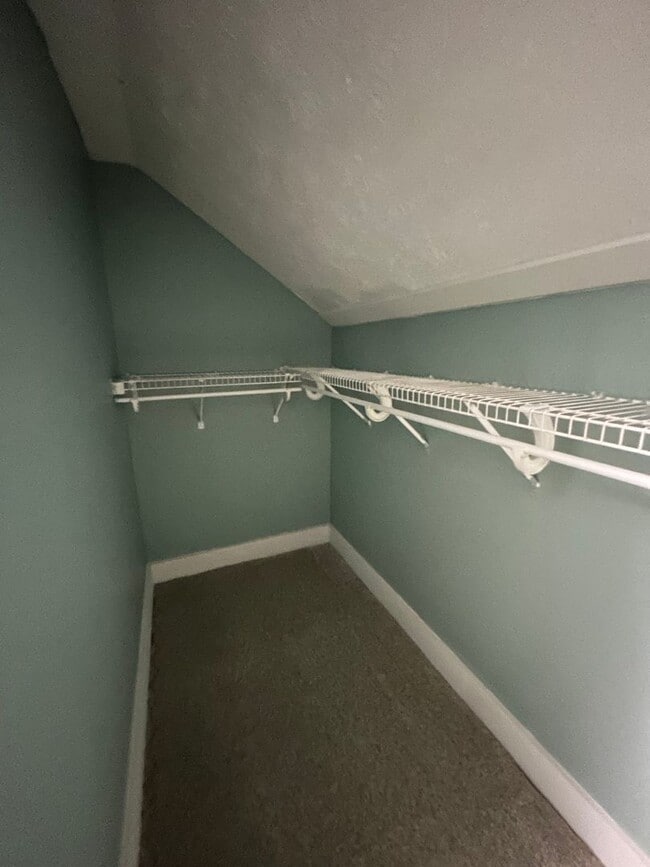 Building Photo - Unique 3-Bedroom, 2-Bathroom Home with Mother-In-Law Suite – $1,600/Month