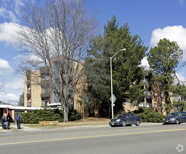 Building Photo - Lakeview Apts