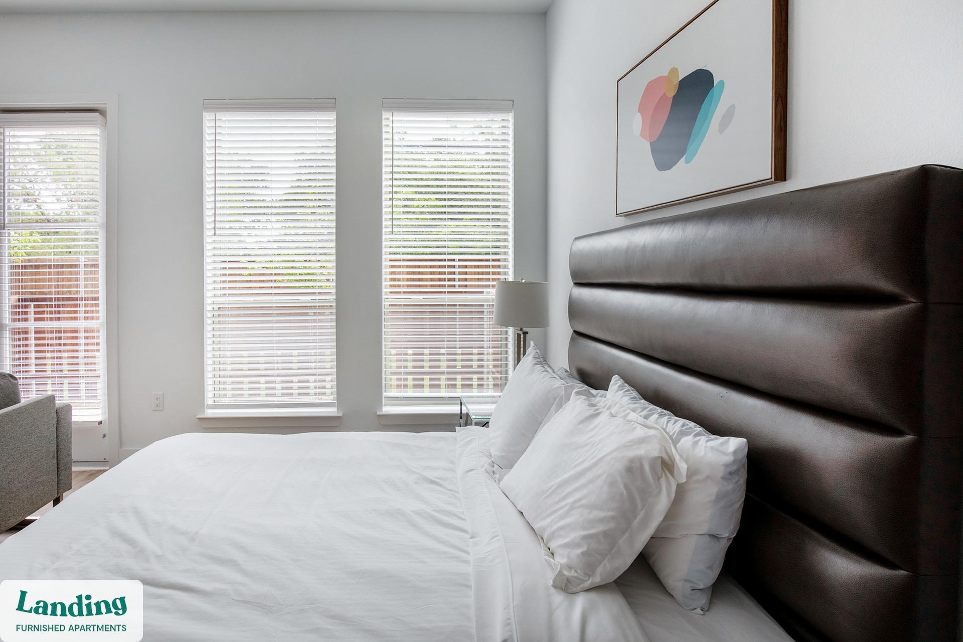 Building Photo - 650 E Sycamore St