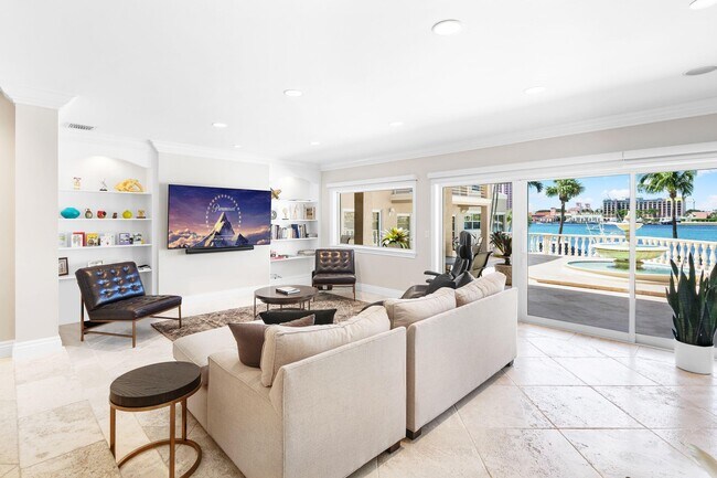 Building Photo - 555 S Ocean Blvd