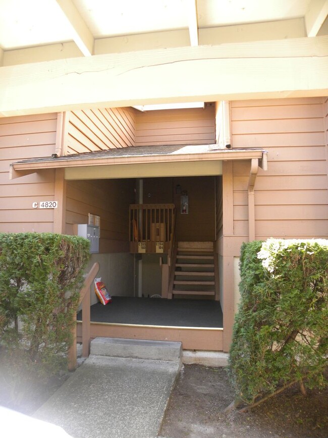 Primary Photo - Quiet Condo Apartment Seatac, WA 98188