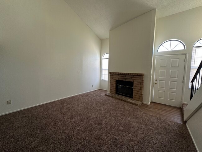 Primary Photo - 7813 S Laurelglen Blvd