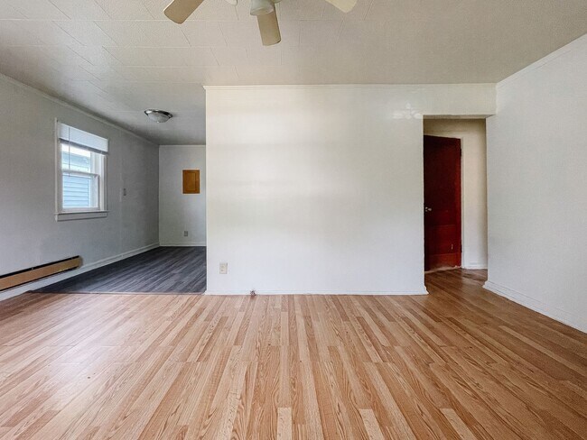 Building Photo - 810 S Luick Ave
