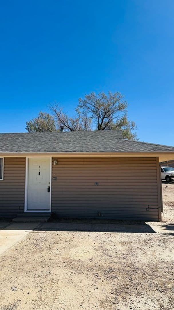 Building Photo - 105 Skyline Dr