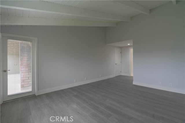 Building Photo - 633 Vista Bonita