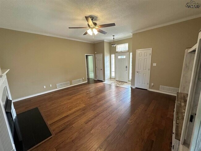 Building Photo - 5312 Pebblestone Dr