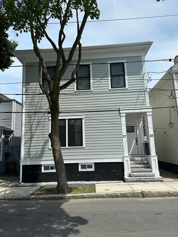Building Photo - 37 Porter St