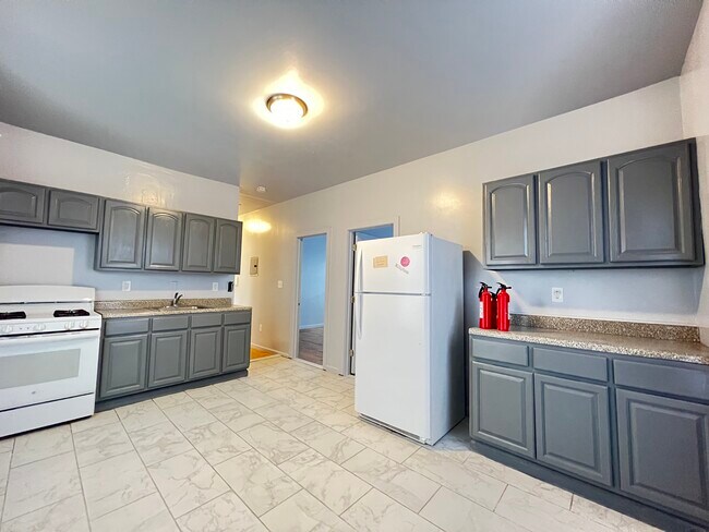 Unit 1B - 648 18th Ave