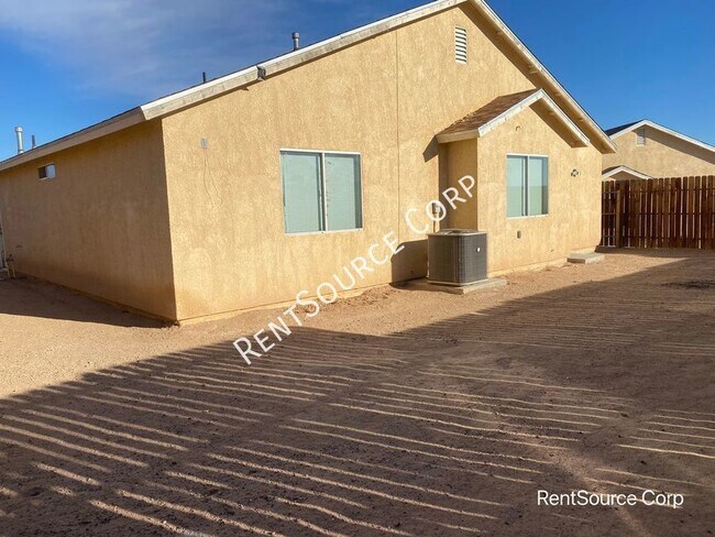 Building Photo - 34675 Pso Del Valle