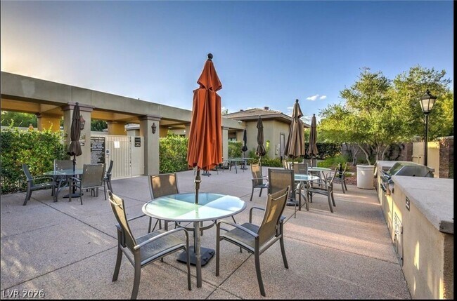 Building Photo - 5815 Field Breeze St