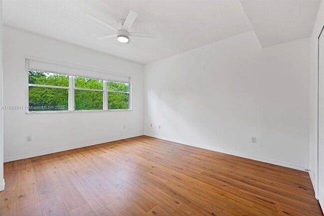 Building Photo - 11224 NW 42nd Terrace