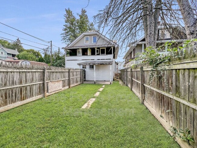Building Photo - 675 Cemetery St