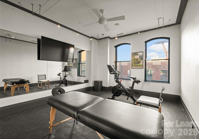 Building Photo - 229 N Church St