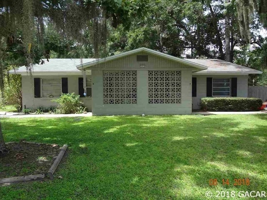 Primary Photo - 3824 Duplex A