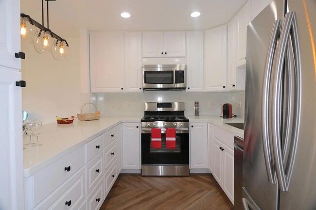 Building Photo - 128 Galewood Cir