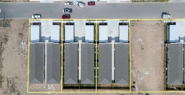 Building Photo - 16 Briggs Rd