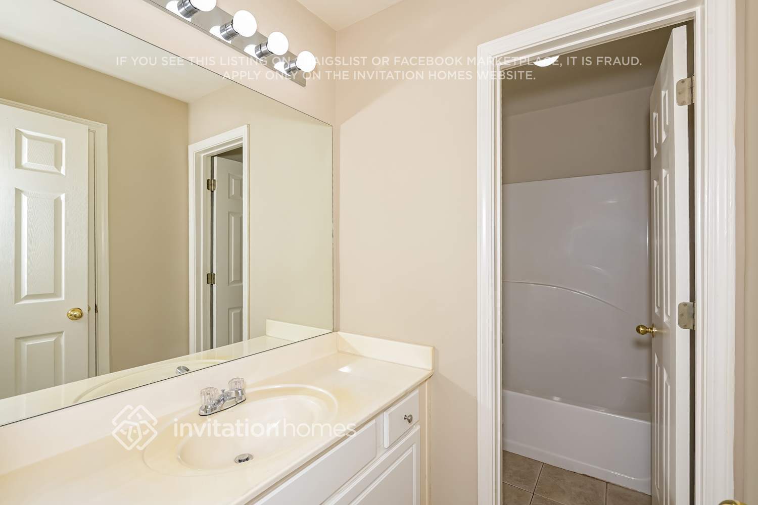 Building Photo - 4033 Rivermeade Dr SW