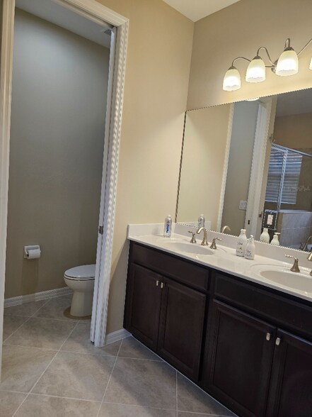 Building Photo - 3587 Bridgewell Ct