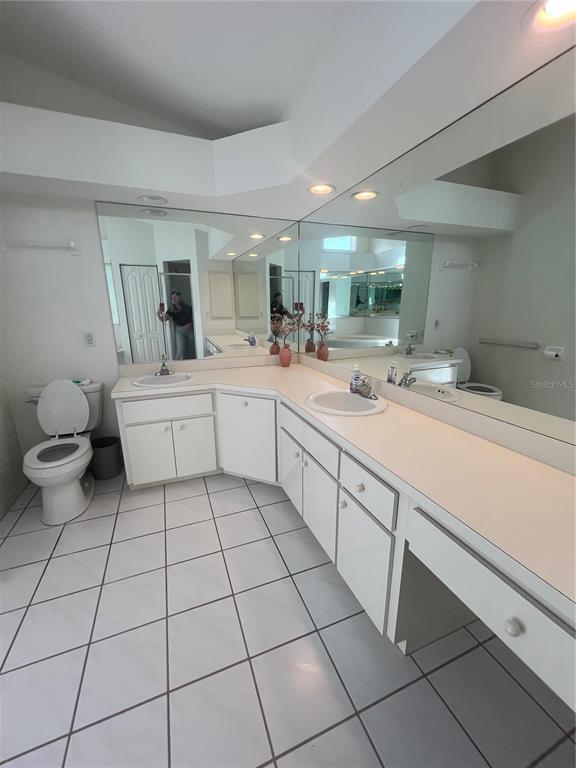 Building Photo - 2300 Mauritania Rd