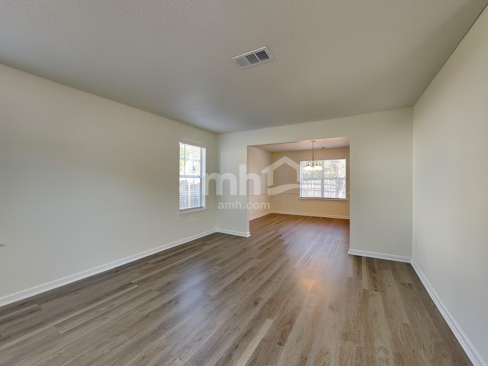 Building Photo - 6136 Swabia Ln