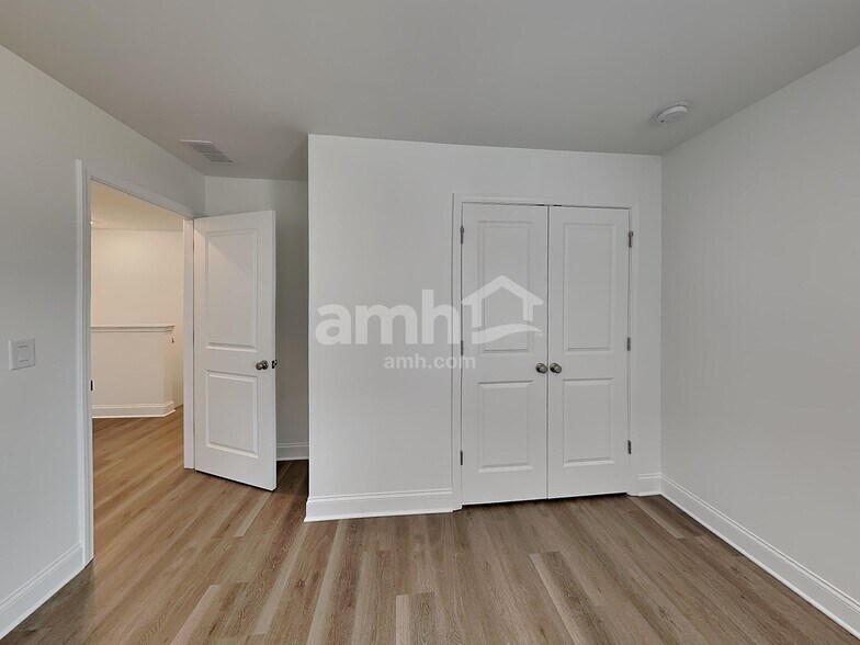 Building Photo - 347 Hickory Pointe Rd