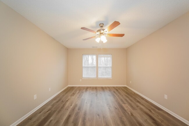 Building Photo - 15316 Wolf Run Ct