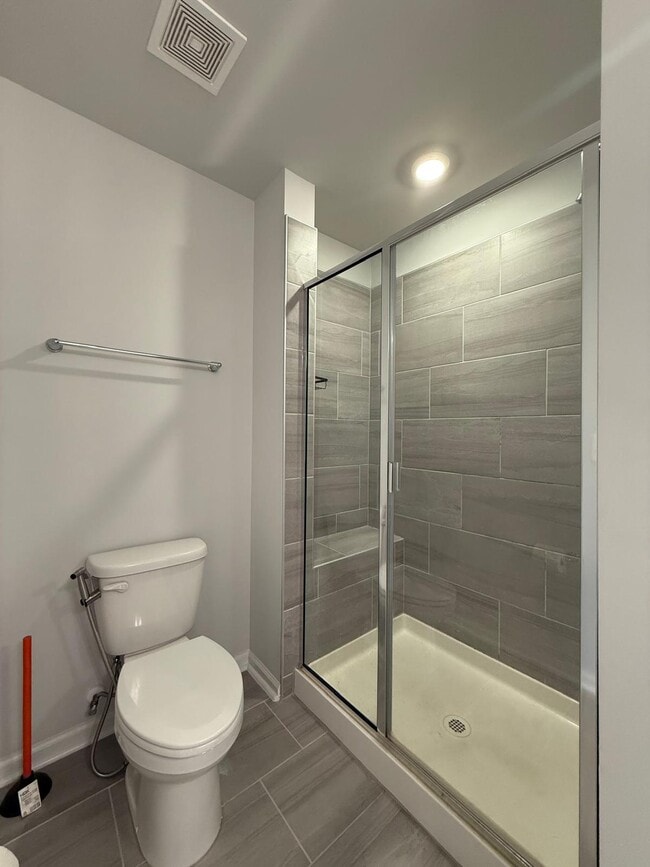 Building Photo - 409 Deercroft Dr