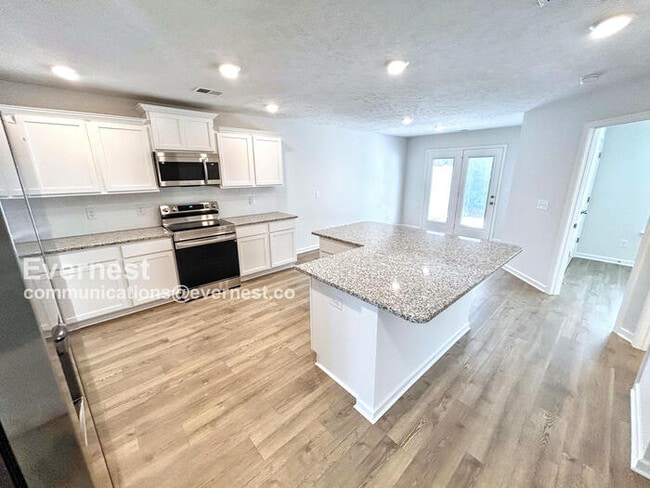 Building Photo - 347 Raines Ct