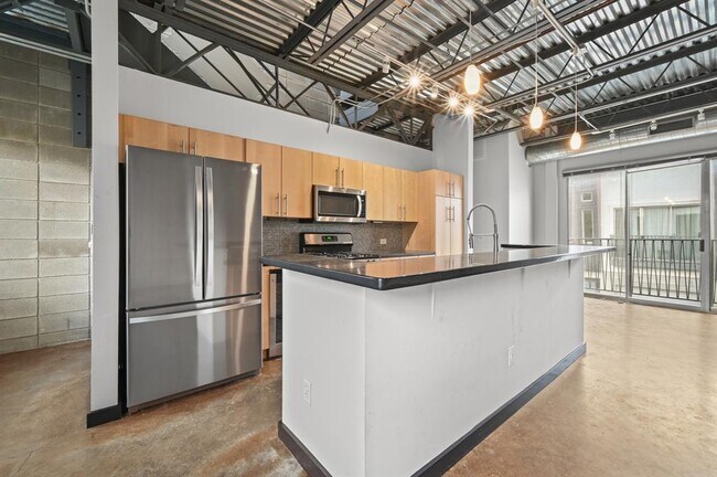 Building Photo - 4801 S Congress Ave