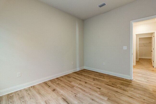 Building Photo - Turnkey 3 Bedroom Home in Firefly Community at Hammock Bay!