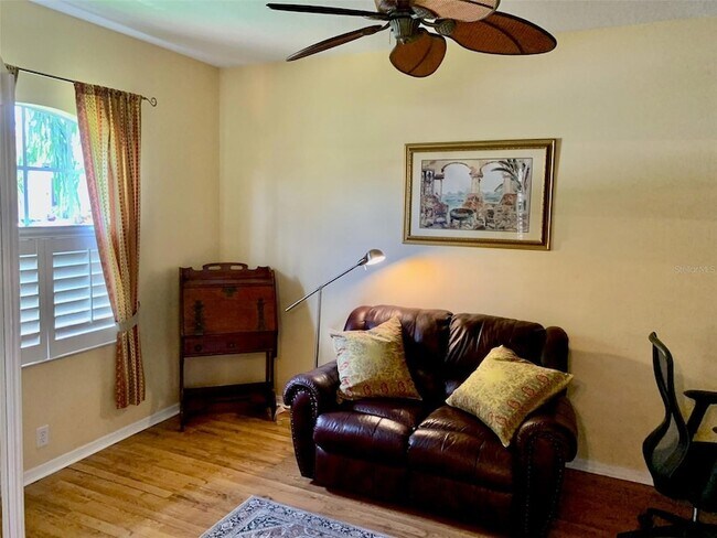 Building Photo - 2775 Royal Palm Dr