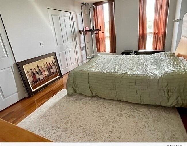 Building Photo - 33 Pond Ave