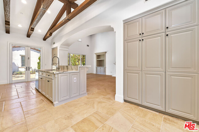 Building Photo - 9 Coral Cay
