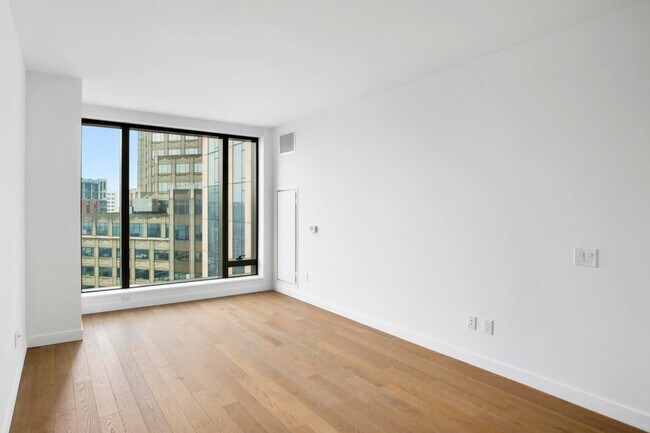 Building Photo - 99 Hudson St