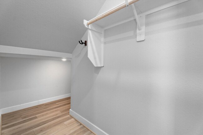 Building Photo - 24126 Orchard Oriole Ct