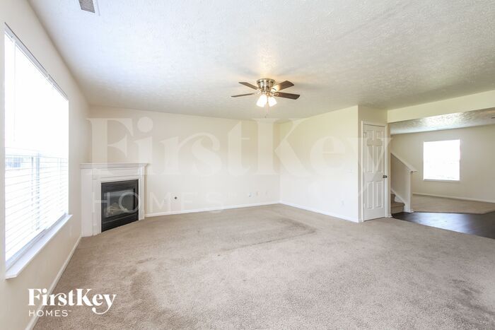 Building Photo - 10920 Middlebrook Ln