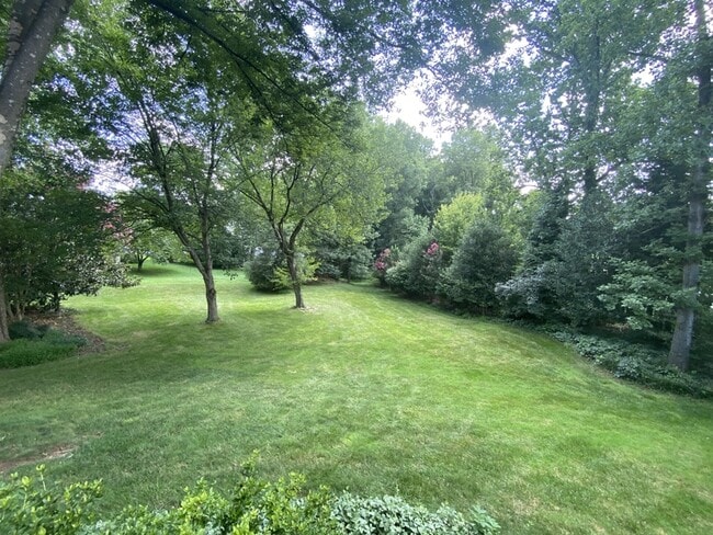 Building Photo - 10012 Galahad Ct