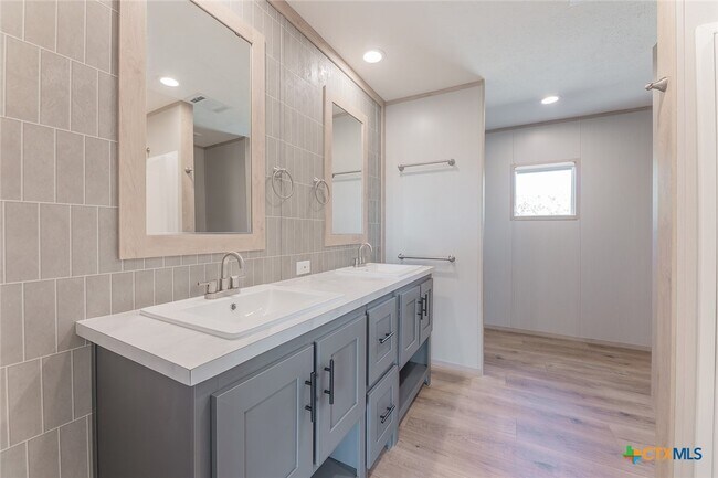 Building Photo - 3505 Ivy Gap Rd