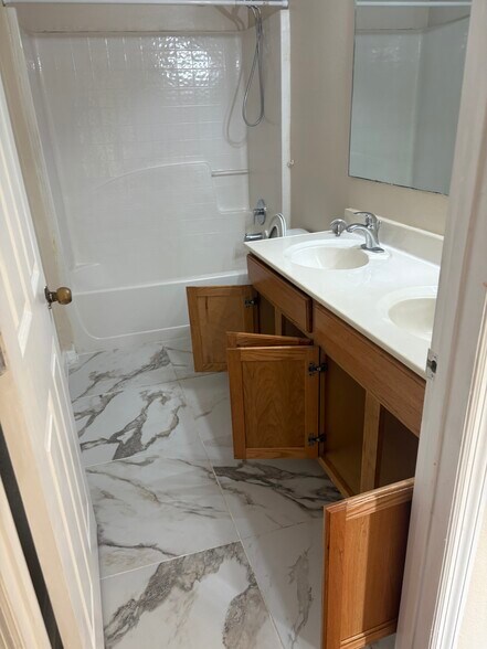 Building Photo - 10433 Fly Fishing St