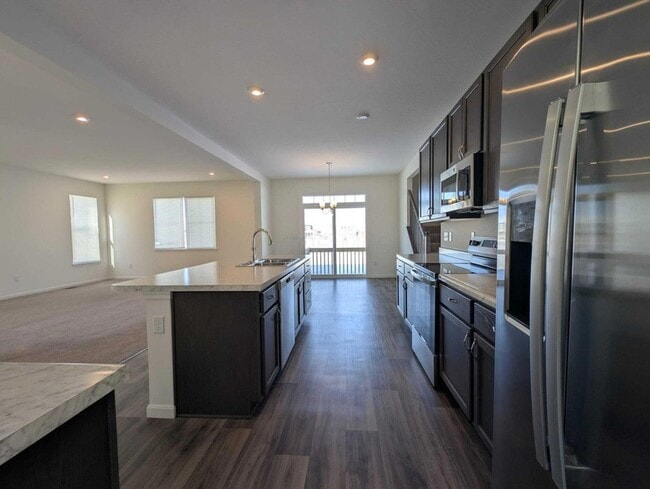 Building Photo - 8210 Daylily Dr