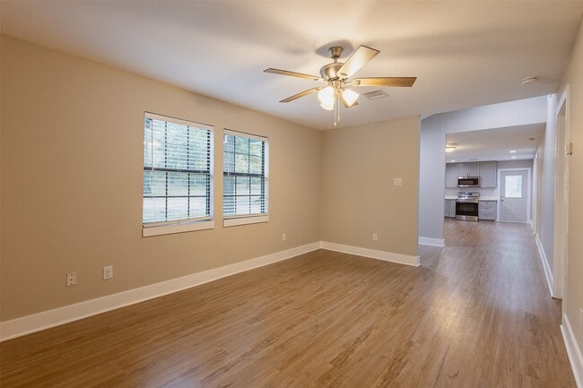 Building Photo - 12028 Cedar Ln