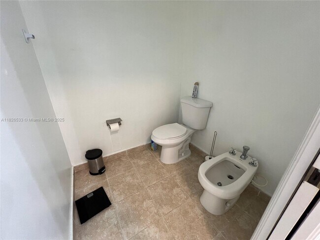 Building Photo - 11345 NW 55th Ln