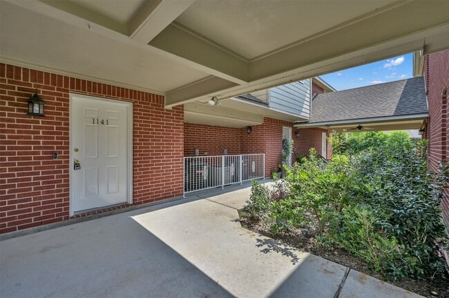 Building Photo - 1141 Lovett St