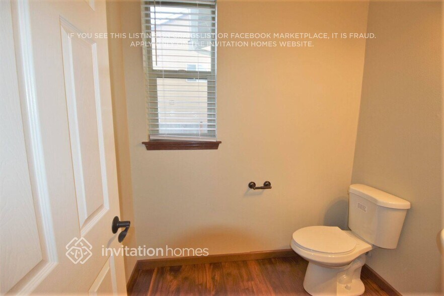 Building Photo - 109 Ames St NE