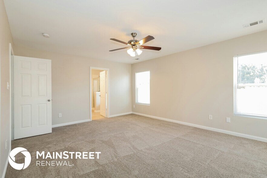 Building Photo - 14914 Havasu St