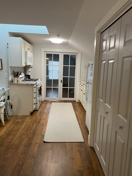 Kitchen - 4 S Park St