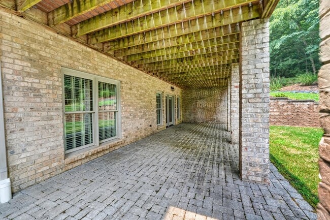 Building Photo - 237 Golf Course Trail
